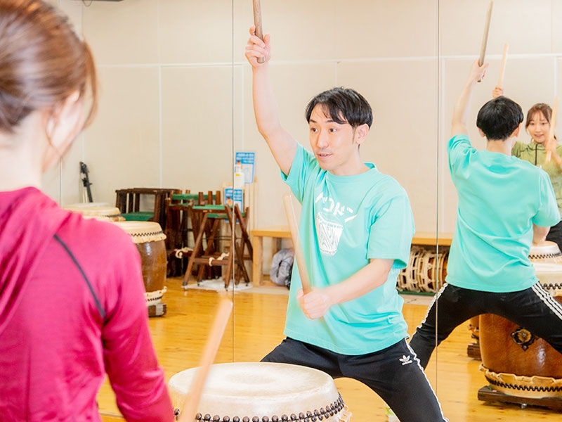 熟練講師による丁寧なレッスン講座